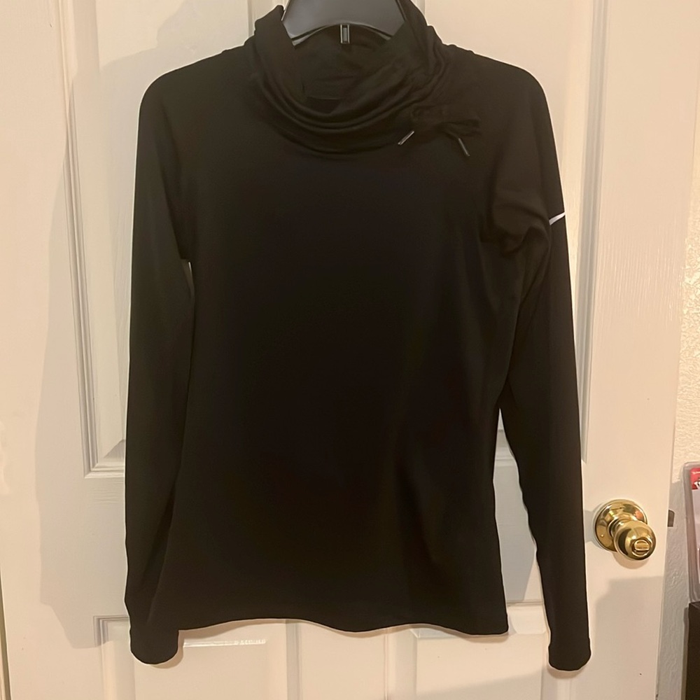 Women’s Nike dry fit hoodie- Large